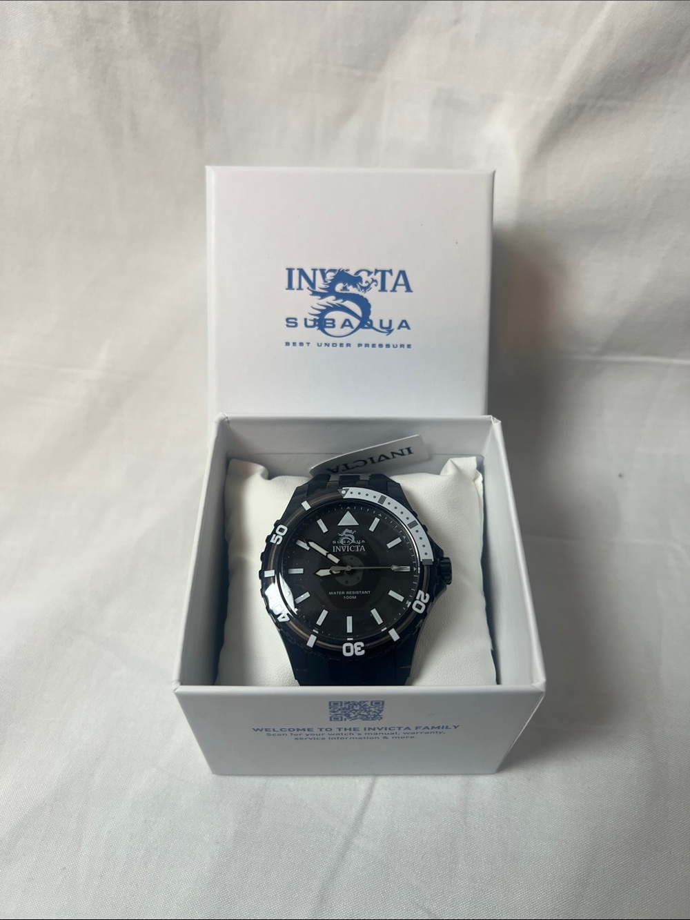 Invicta Black and Silver Dive Watch with Bold Bezel